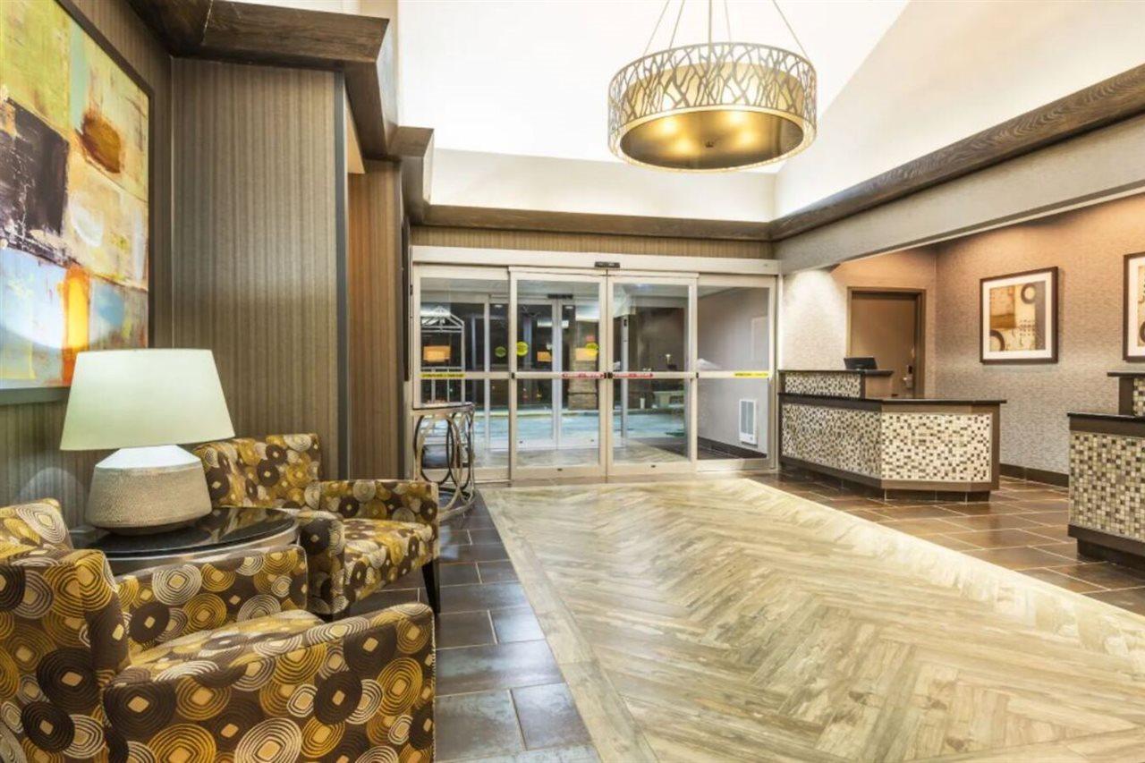 Super 8 By Wyndham Copley Akron Exterior photo