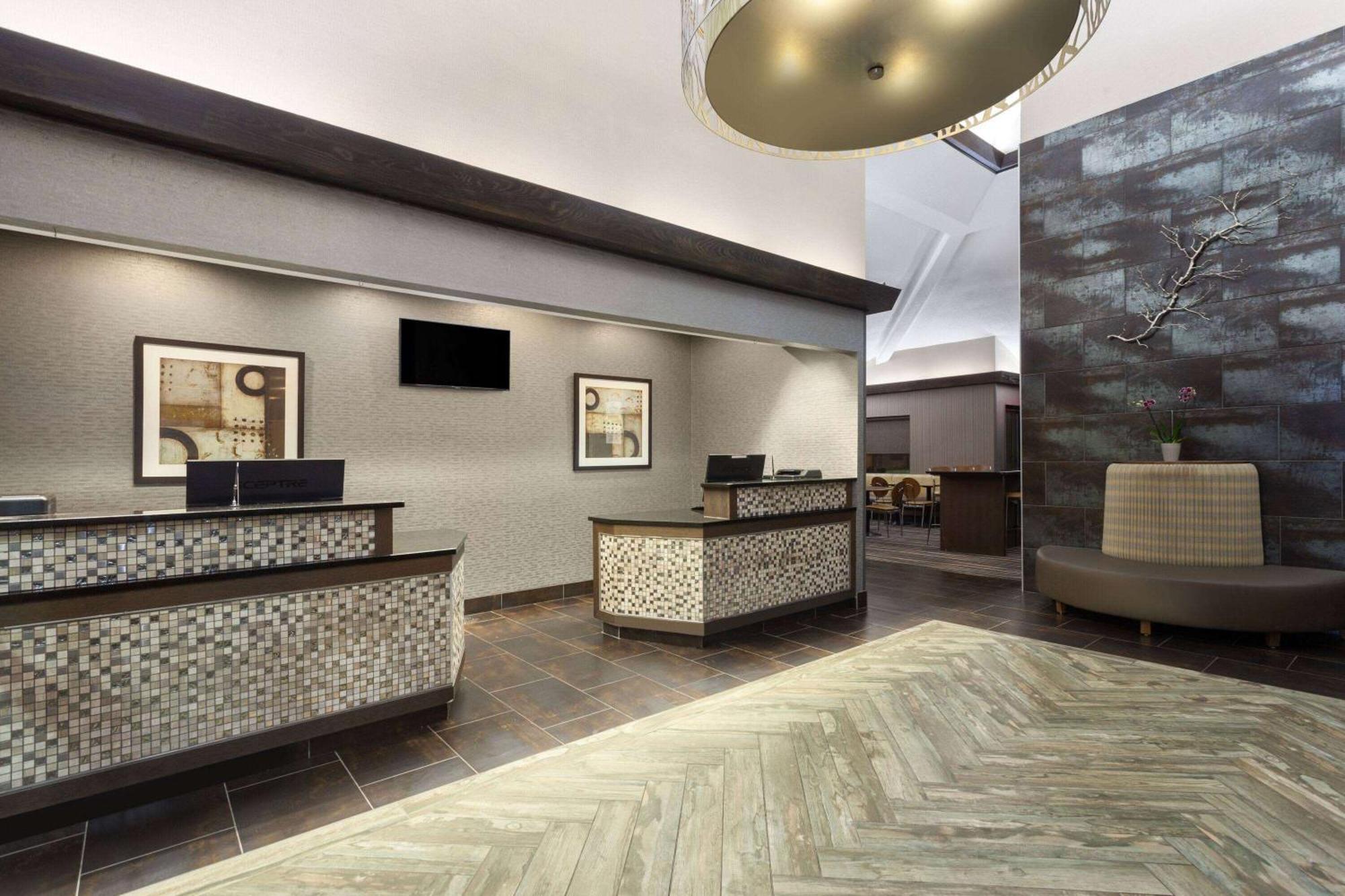 Super 8 By Wyndham Copley Akron Exterior photo